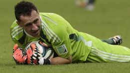 Si no está David Ospina, ¿quién para el arco de la Selección?