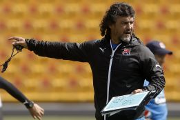 Leonel: "El que pase llave DIM-Nacional será el campeón"