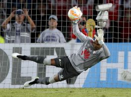 Róbinson y la atajada bendita que acercó a Santa Fe a la Copa