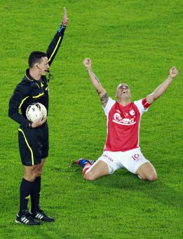 El País: Wilmar Roldan, el mejor arbitro de Sudamérica