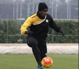 Duván Zapata, convocado en Udinese después de 100 días