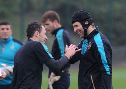 Petr Cech seducido por la FA Cup; ¿Ospina deberá esperar?