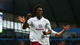 Carlos Sánchez vuelve a entrenamientos con Aston Villa