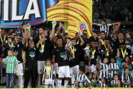 Nacional tiene más títulos que 9 equipos de Colombia juntos