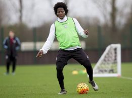 Aston Villa: Carlos Sánchez se pierde el partido ante West Ham