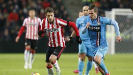 Santiago Arias hace de atacante y marca un golazo para el PSV