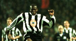 Se cumplen 20 años del debut del 'Tino' Asprilla en Newcastle