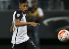 Corinthians vence a Cerro y deja a Santa Fe segundo