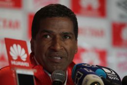 Alexis García, estilo defensivo con espacio para un creador