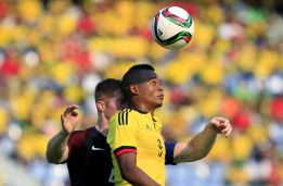 La Sub-23 peca en definición y empata en la ida del repechaje