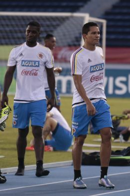 Cristian Zapata: En el Milan están muy contentos con Carlos Bacca