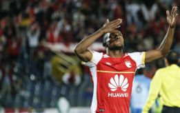 A Miguel Borja le cancelan el vuelo y no viaja con la Sub-23
