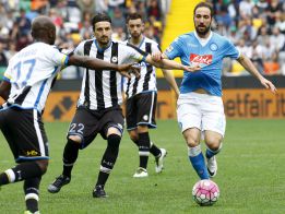 Armero figura en la victoria del Udinese frente al Napoli