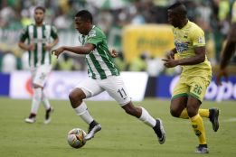 Andrés Ibargüen marca triplete y se consolida en Nacional