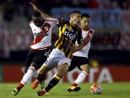 River Plate y Álvarez Balanta se aferran al liderato del grupo 1
