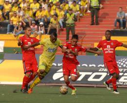 Envigado golea a Fortaleza y lo hunde en la tabla del descenso