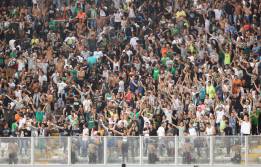 Hinchas de Nacional cometen actos de vandalismo en Lima