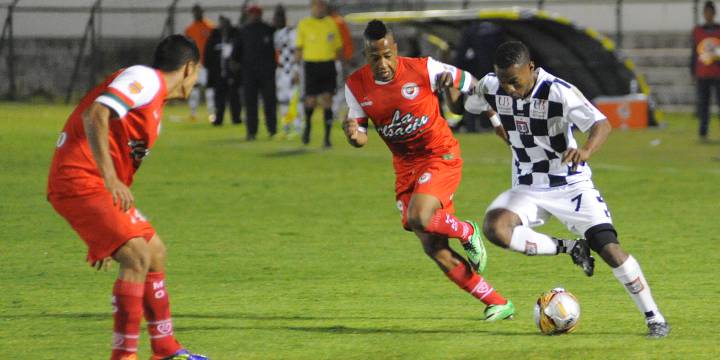 Cortuluá rescata el empate con Chicó en los últimos minutos