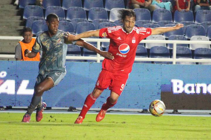América empata 0-0 con Barranquilla y tiene 20 puntos