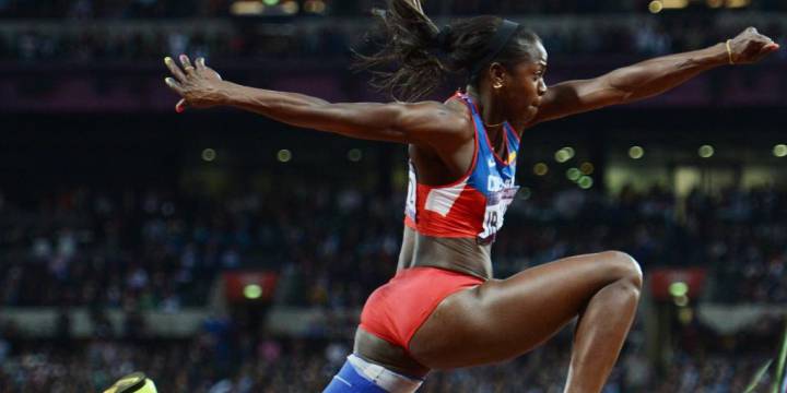 Caterine Ibargüen gana primera parada de la Liga Diamante 2016
