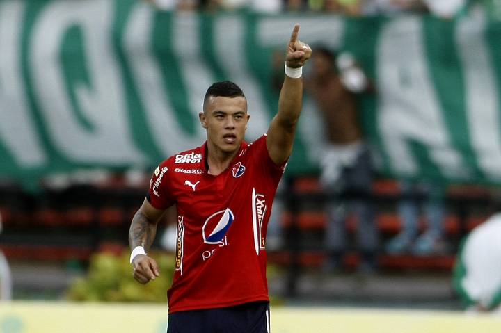 DIM pagará $3.500 millones a Pereira para quedarse con Castro