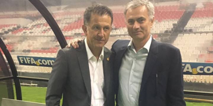 Mourinho y JC Osorio, dos genios de la dirección técnica juntos