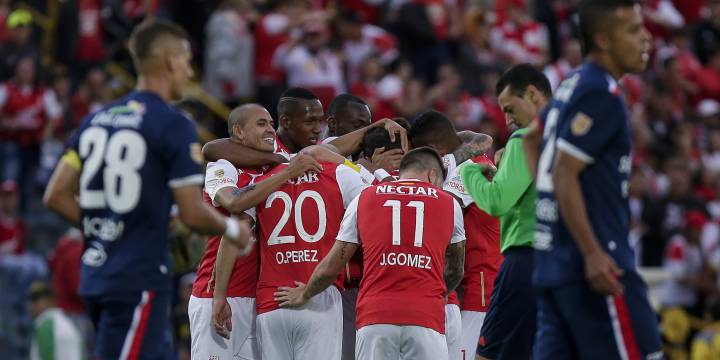 Santa Fe golea y Seijas se despide con golazo de Bogotá