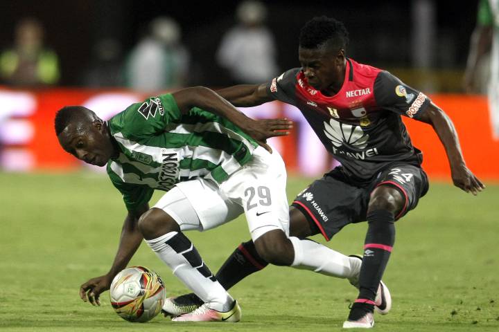 Santa Fe clasifica ante el campeón en el Atanasio