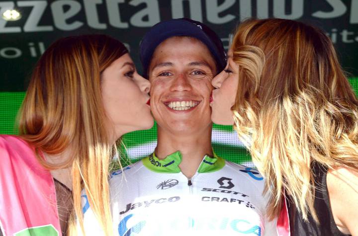 Prensa italiana califica a Chaves como la revelación del Giro