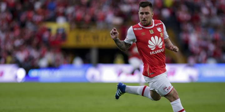 Jonathan Gómez aseguró que no conoce nada sobre un posible traspaso a otro equipo del FPC, como Medellín, e indicó que quiere ganar títulos con Independiente Santa Fe.