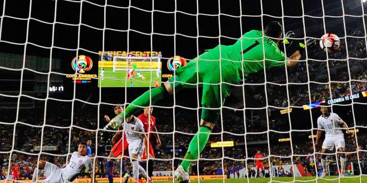 Sin duda el mejor de la Copa en Colombia. David Ospina ratificó lo que siempre ha demostrado donde juegue, aun así prefirió darle mérito a lo colectivo.