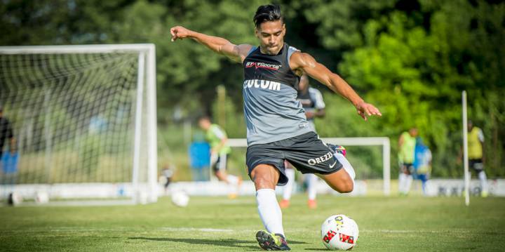 Duelo colombiano Falcao vs Teo en amistoso de pretemporada