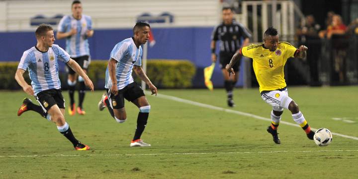 Resumen del Colombia 0-0 Argentino en juego amistoso en Miami antes de los Juegos Olímpicos. Harold Preciado tuvo un remate en el palo y Calleri falló un penal sobre el final.