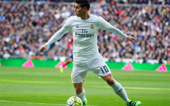 Zidane no da tregua y manda a James al banco