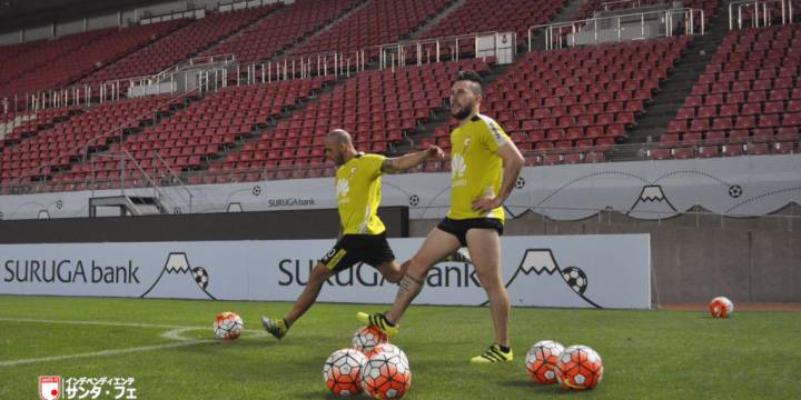Independiente Santa Feo buscará su segunda copa internacional ante el Kashima Antlers en Japón. El ‘León’ tendría a sus cuatro extranjeros en cancha.
