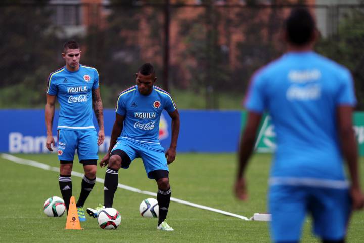El defensor Sebastián Quintero se suma en Sao Paulo a la Selección Colombia Sub-23 que enfrentará a Brasil el domingo en la noche