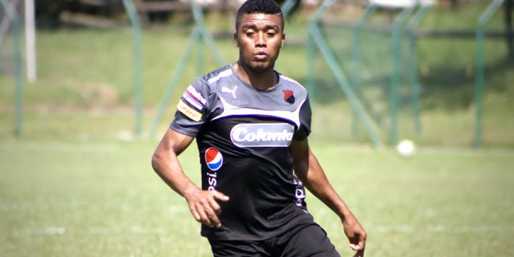 Carlos Valencia, lateral derecho rescinde su contrato con Millonarios y se va para el Jaguares de Chapas de México