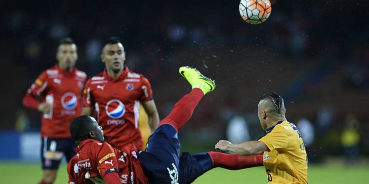 DIM responde en Sudamericana con 3-0 a Luqueño