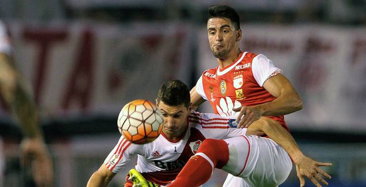River Plate venció 2-1 a Santa Fe en el estadio Monumental y se consagró campeón de la Recopa Sudamericana con goles de Driussi y Alario. Santa Fe descontó por medio de Salaberry.