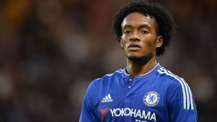 El medio italiano afirma que las negociaciones entre Juventus y Chelsea por Juan Cuadrado se han pausado por el deseo de Conte de mantener al jugador en Londres.