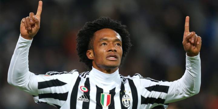 La prensa inglesa asegura que el jugador colombiano quiere regresar a la Juventus y ha pedido al Chelsea que permita la transferencia.