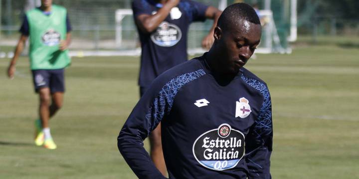 Marlos Moreno en el entrenamiento del Deportivo la Coruña