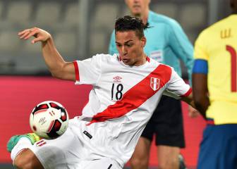 Perú conserva ilusión de Mundial con triunfo a Ecuador