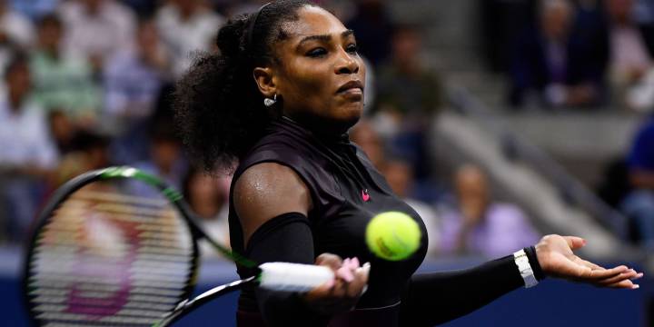 Williams bate con susto a Halep y avanza a semifinales