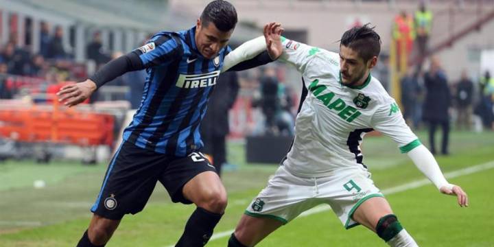 Jeison Murillo fue titular y jugó los 90 minutos en la victoria 2-1 del Inter sobre el Pescara, por la Serie A de Italia