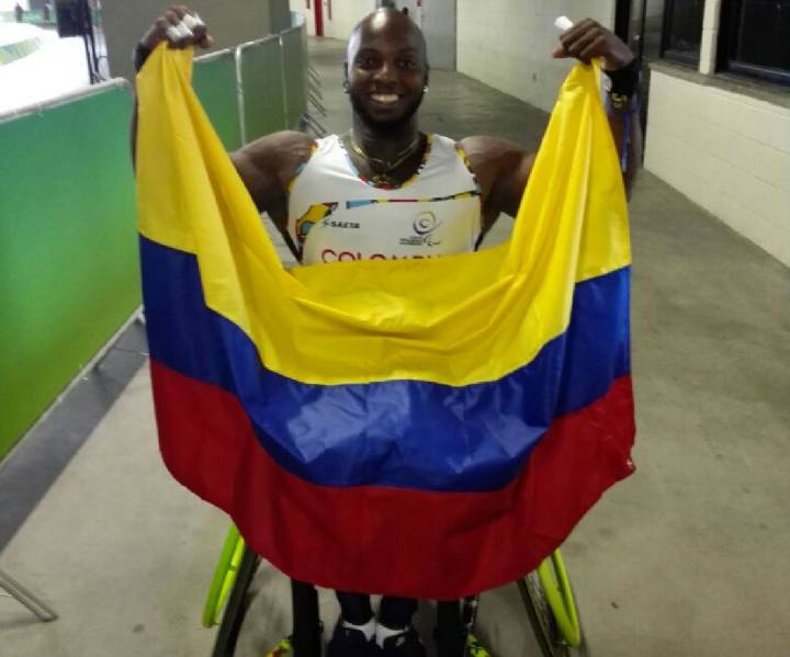 La fuerza de Mauricio Valencia le da el quinto bronce a Colombia