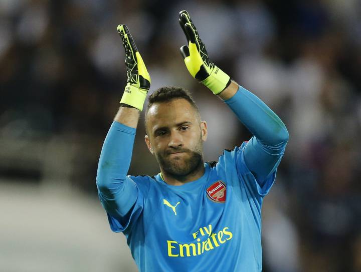 David Ospina es destacado por la prensa inglesa luego de su notable actuación con Arsenal ante PSG en Francia