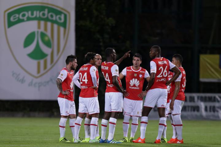 Santa Fe recibe a Deportivo Cali en el estadio de Techo; las novedades cardenales pasan por el regreso de William Tesillo y Omar Pérez