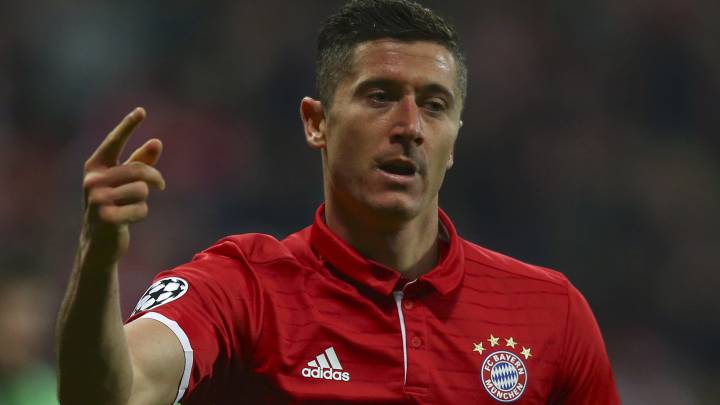 Ancelotti recupera a Costa y cuenta con Xabi ante la crisis