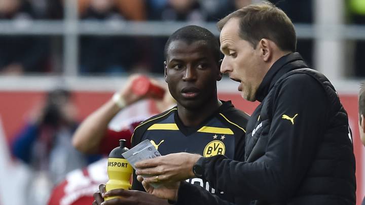 Adrián Ramos marca un gol en el empate 3-3 del Borussia Dortmund como visitante contra el Ingolstadt, por la octava fecha de la Bundesliga. El colombiano llega a 140 partidos en esta liga